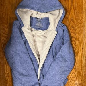 Cozy Sherpa-lined LLBean hoodie. Very good condition.